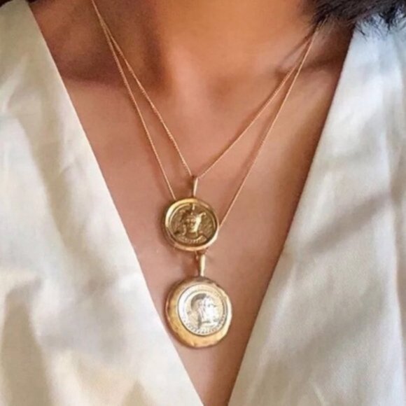 Jewelry - NEW Gold Vintage Coin Double Layer Necklace